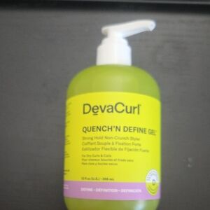 DevaCurl Quench'N Define Gel 12 Oz. Brand New